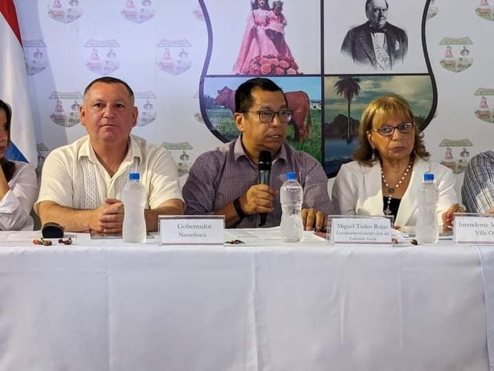 Se instaló una Mesa de Protección Social (MPS), en Villa Oliva y Villa Franca, con presencia del Ministro de Desarrollo Social.