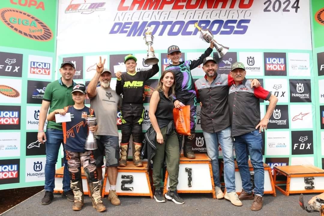 Rodolfo Alliana del Team Macanero es Campeón del Campeonato Nacional de Motocross.